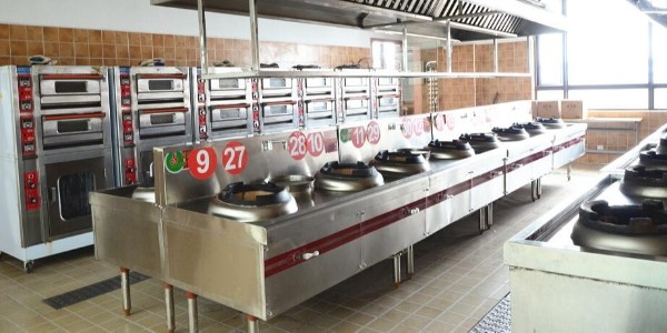 飯店后廚能裝空調(diào)嗎？飯店的廚房安裝中央空調(diào)適不適合？