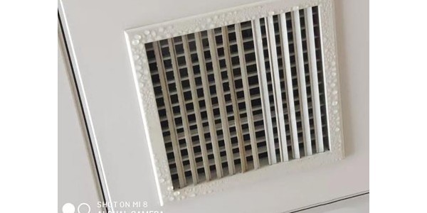為什么中央空調(diào)出風(fēng)口會(huì)有冷凝水？