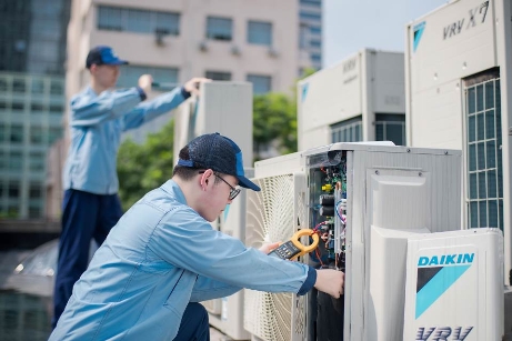 中央空調(diào)維護(hù)保養(yǎng)找誰做？