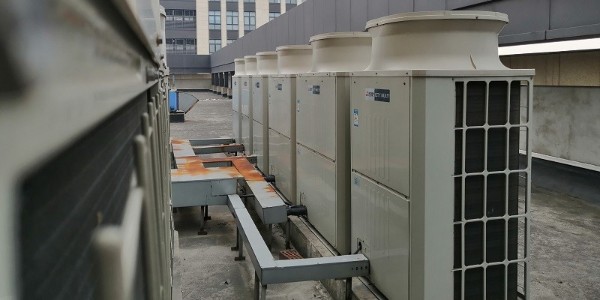 10匹中央空調多少錢？